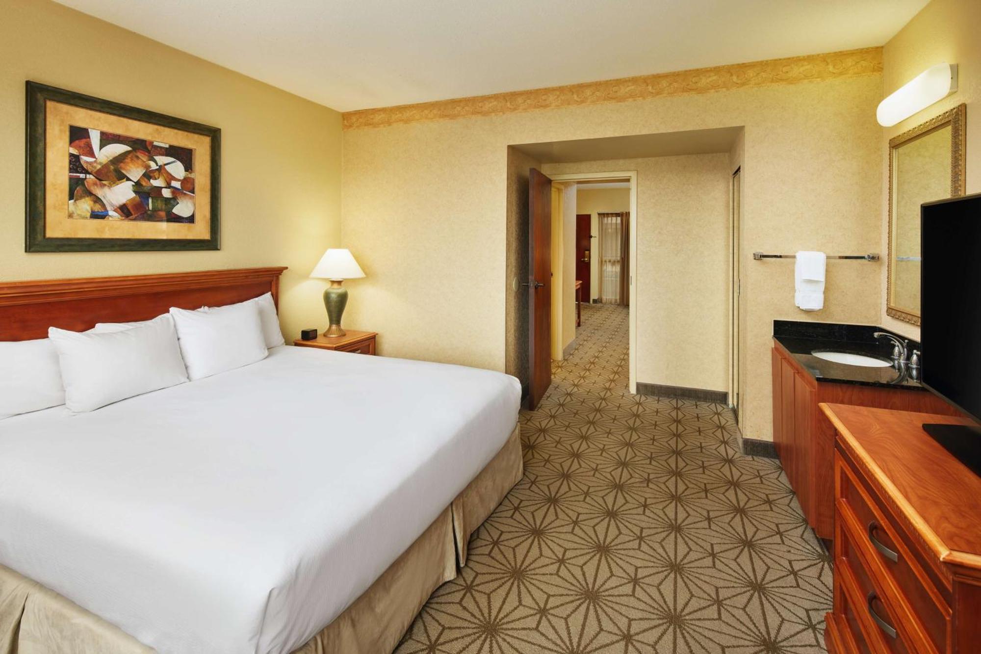 Embassy Suites By Hilton Columbia Greystone Экстерьер фото