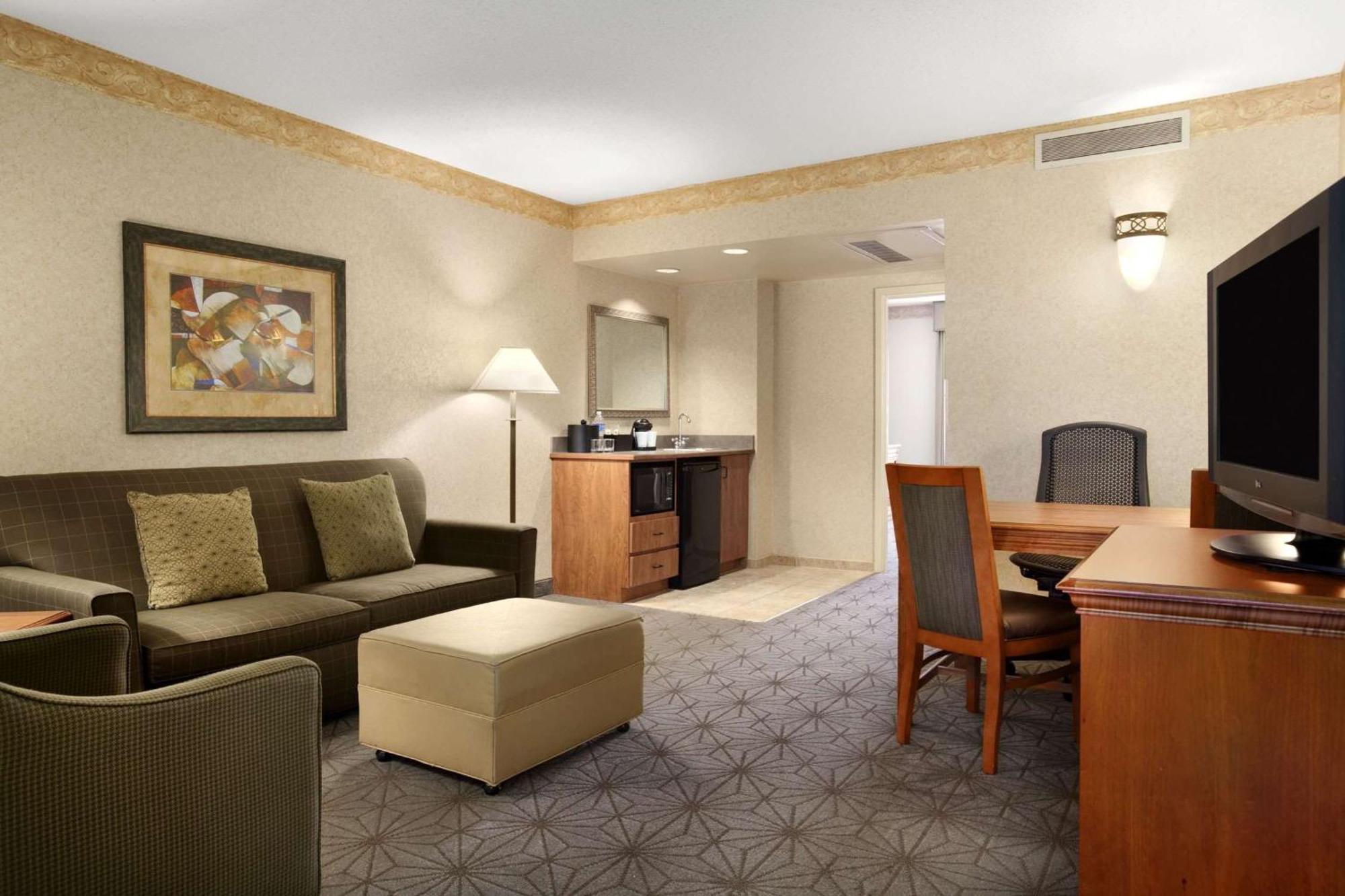 Embassy Suites By Hilton Columbia Greystone Экстерьер фото